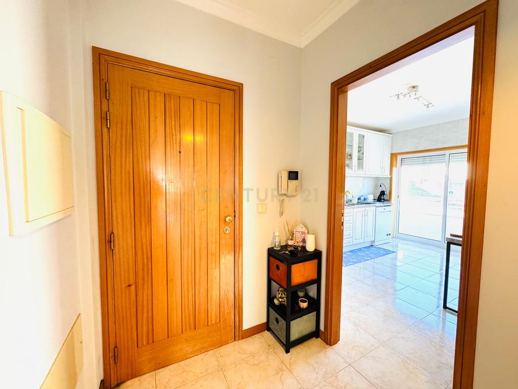 Apartamento T3  com vistas mar e Santa Luzia - Image 7