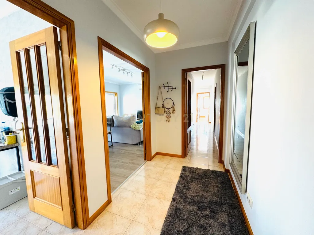 Apartamento T3 com vistas mar e Santa Luzia - Image 8