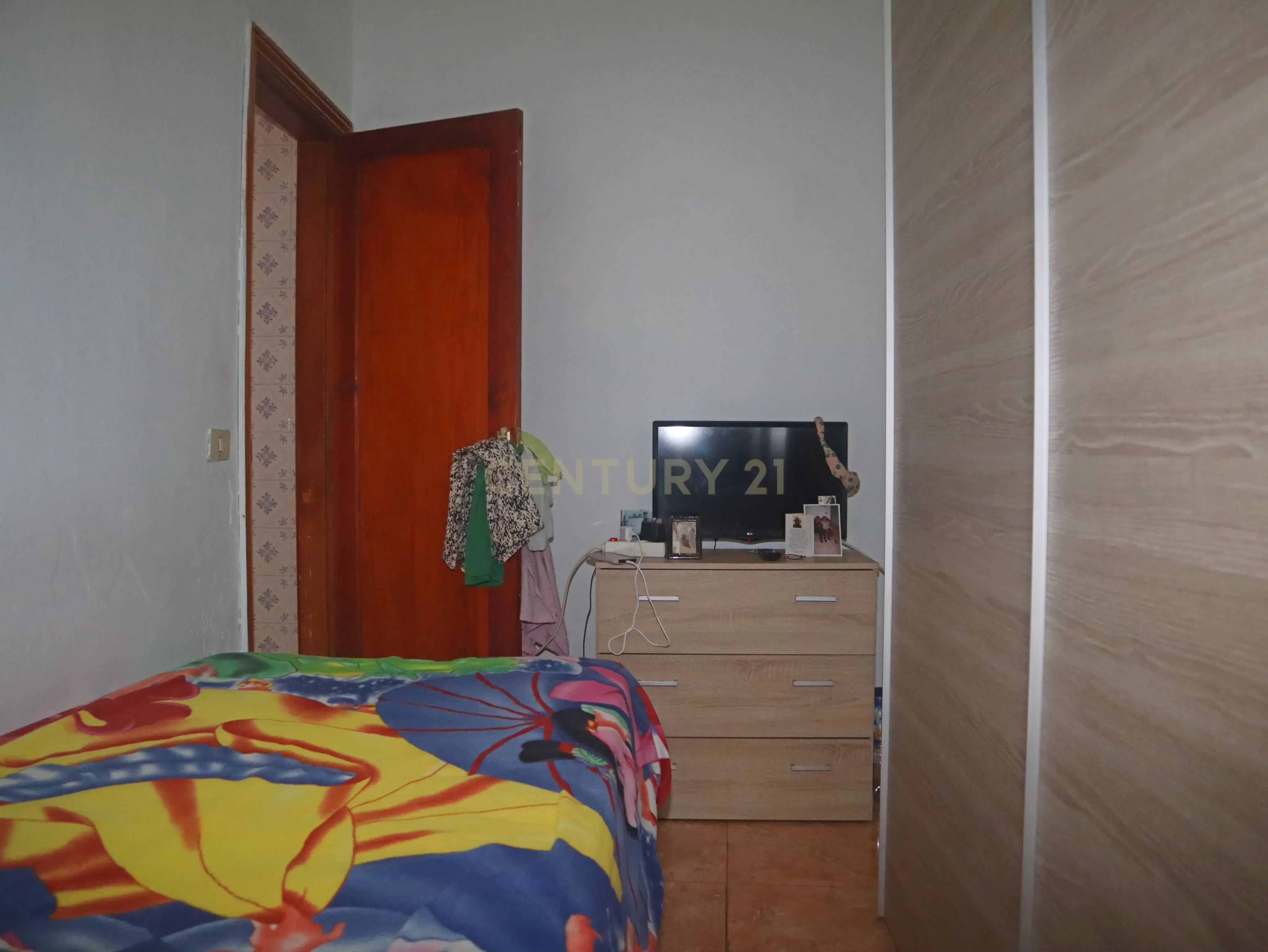 undefined - Image 4