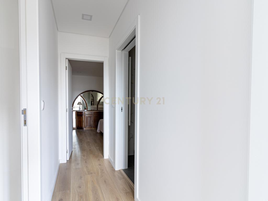 Apartamento T2 novo Avenida da Liberdade Braga - Image 11