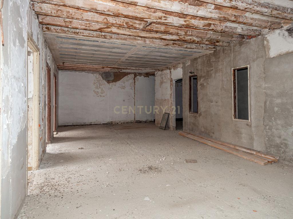 undefined - Image 18