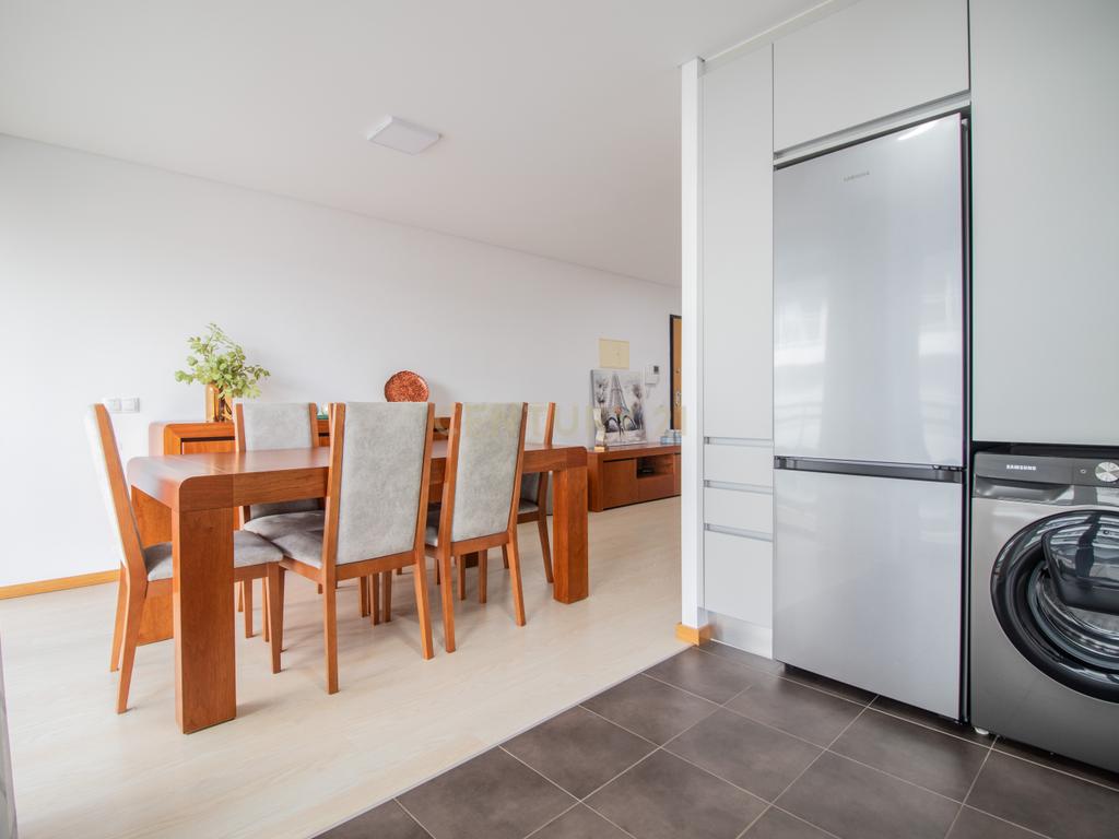 Apartamento Moderno na Figueira da Foz com Estacionamento e Elevador - Image 6
