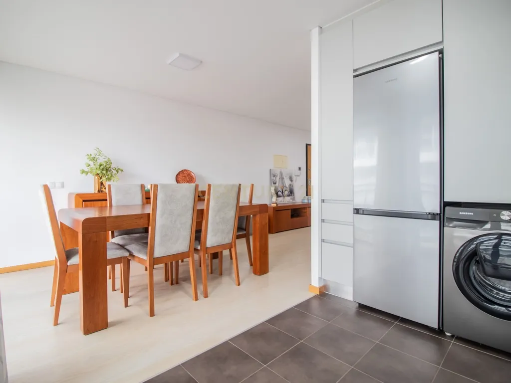 Apartamento Moderno na Figueira da Foz com Estacionamento e Elevador - Image 6