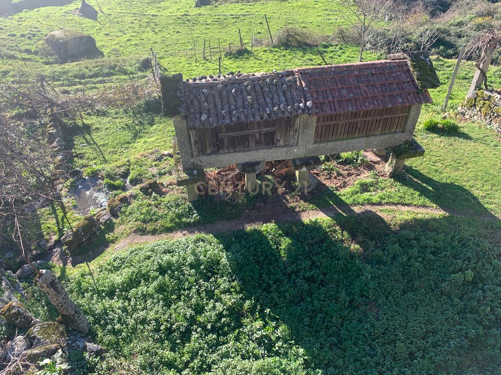 Magnífica Casa em Pedra no Gerês – Um Refúgio Único na Natureza - Image 20