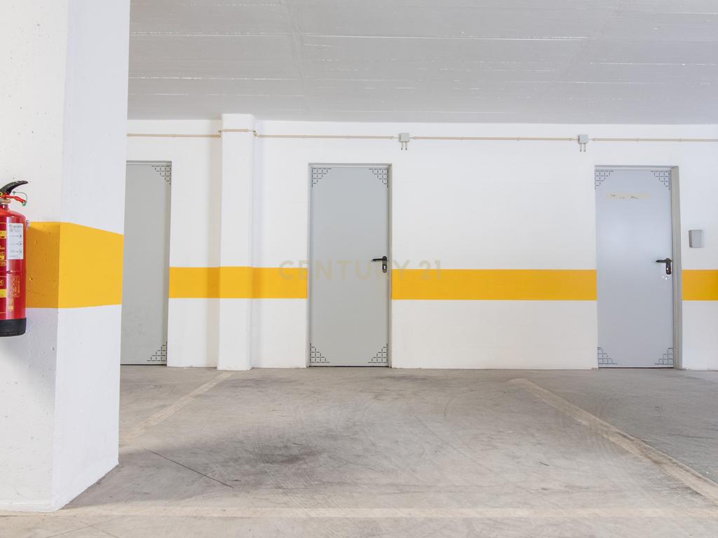Apartamento Moderno na Figueira da Foz com Estacionamento e Elevador - Image 20