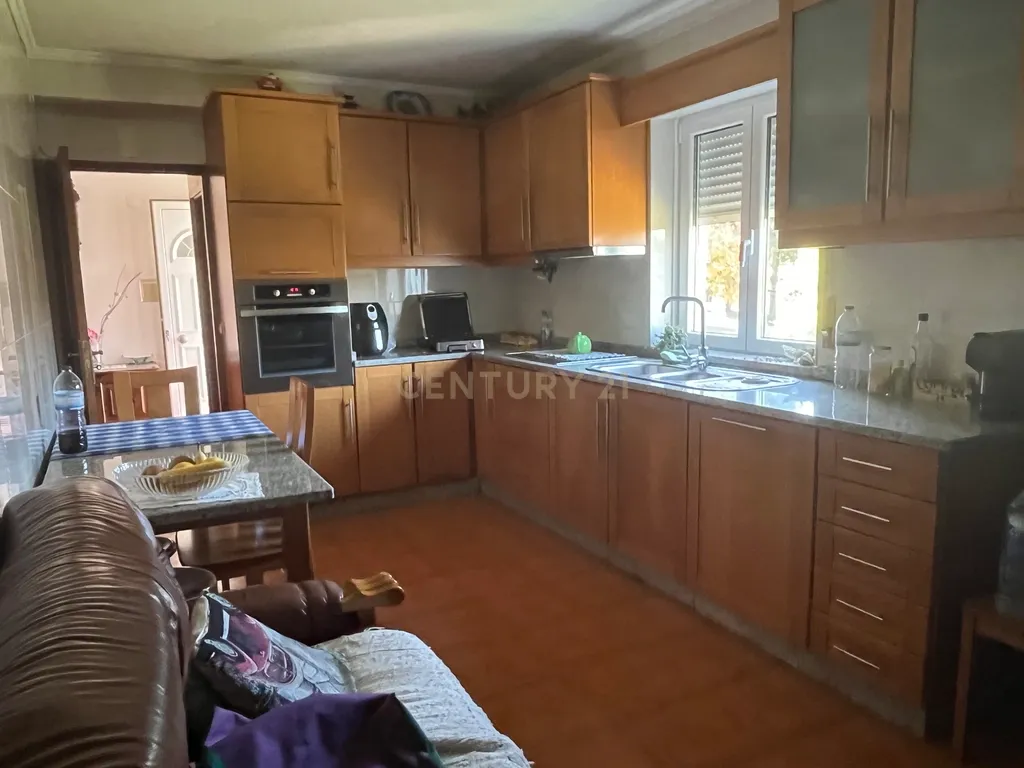 Moradia Isolada (com 4 Frações Independentes) -BRAGANÇA - Image 20