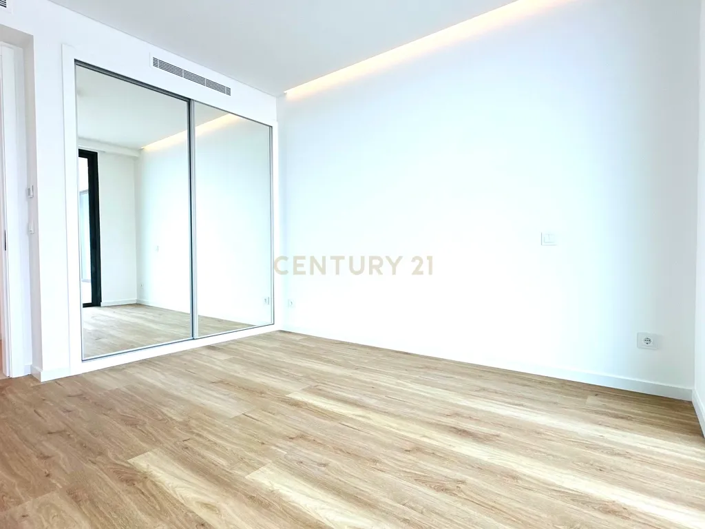 Moradia contemporânea T3 - Arco da calheta - Calheta - Image 16