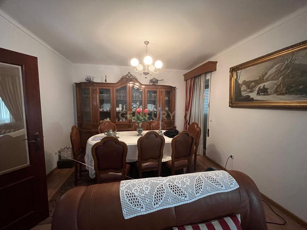 Moradia Isolada (com 4 Frações Independentes) -BRAGANÇA - Image 25