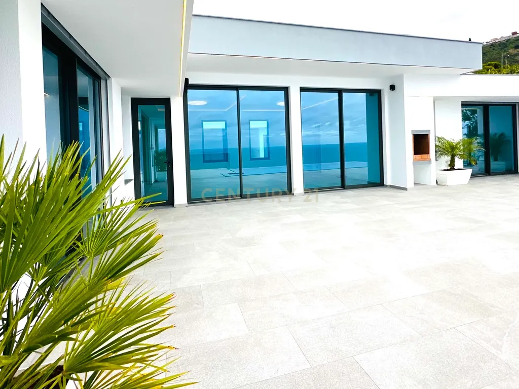Moradia contemporânea T3 - Arco da calheta - Calheta - Image 18