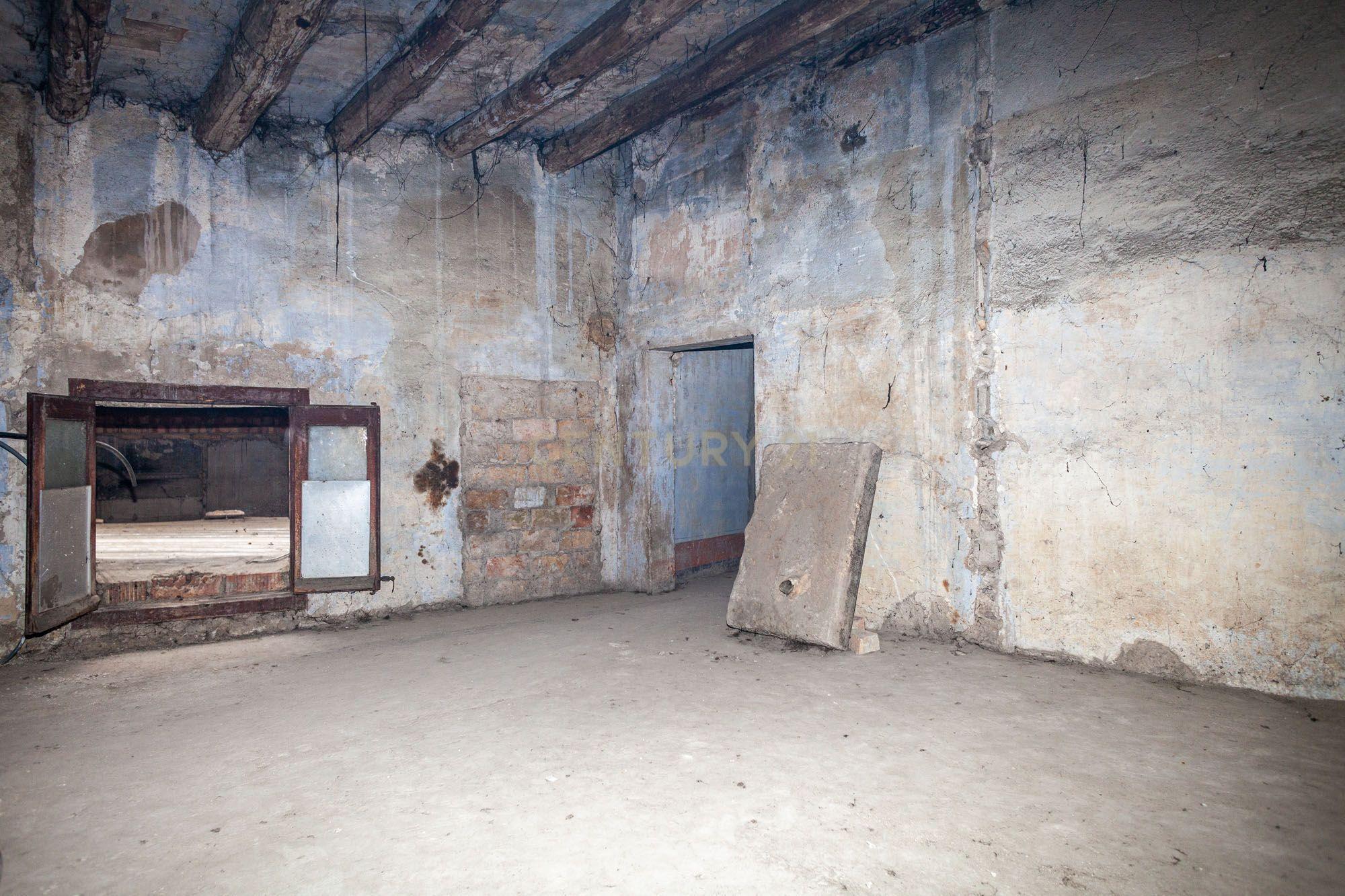 undefined - Image 14
