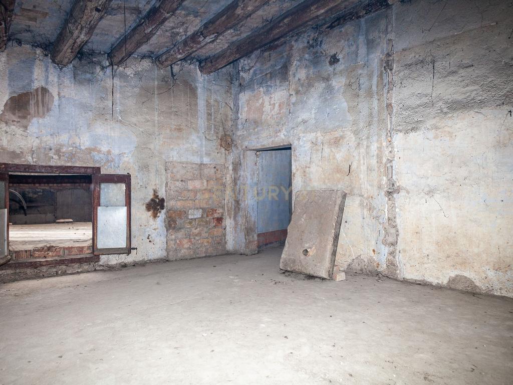 undefined - Image 14