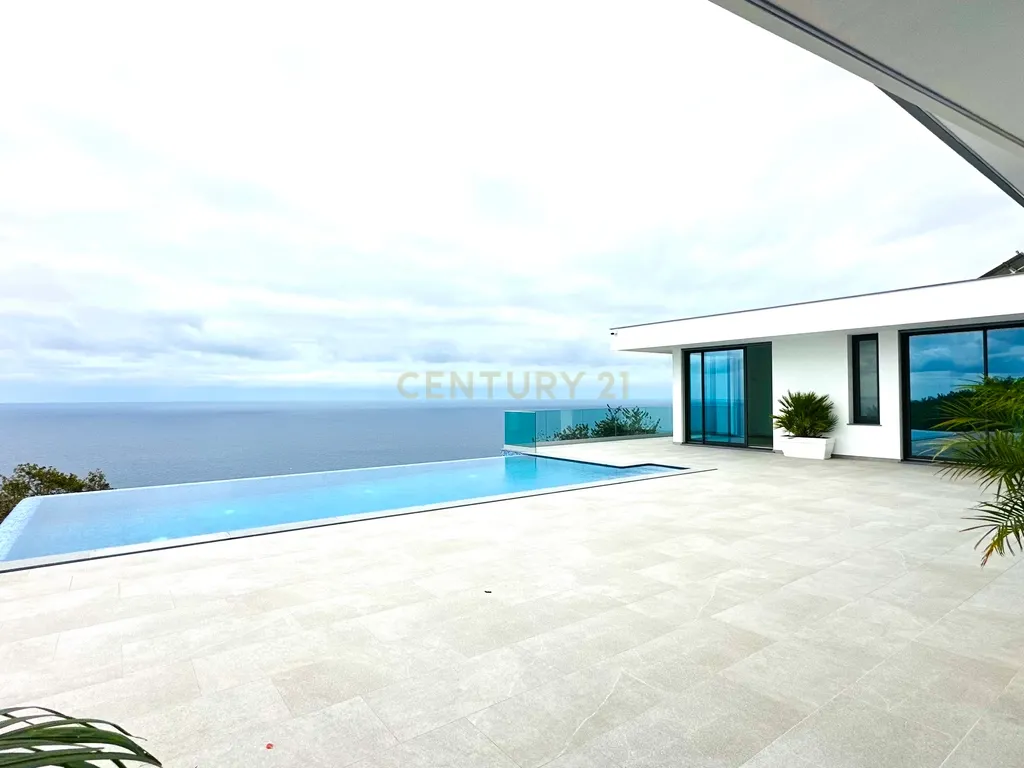 Moradia contemporânea T3 - Arco da calheta - Calheta - Image 22