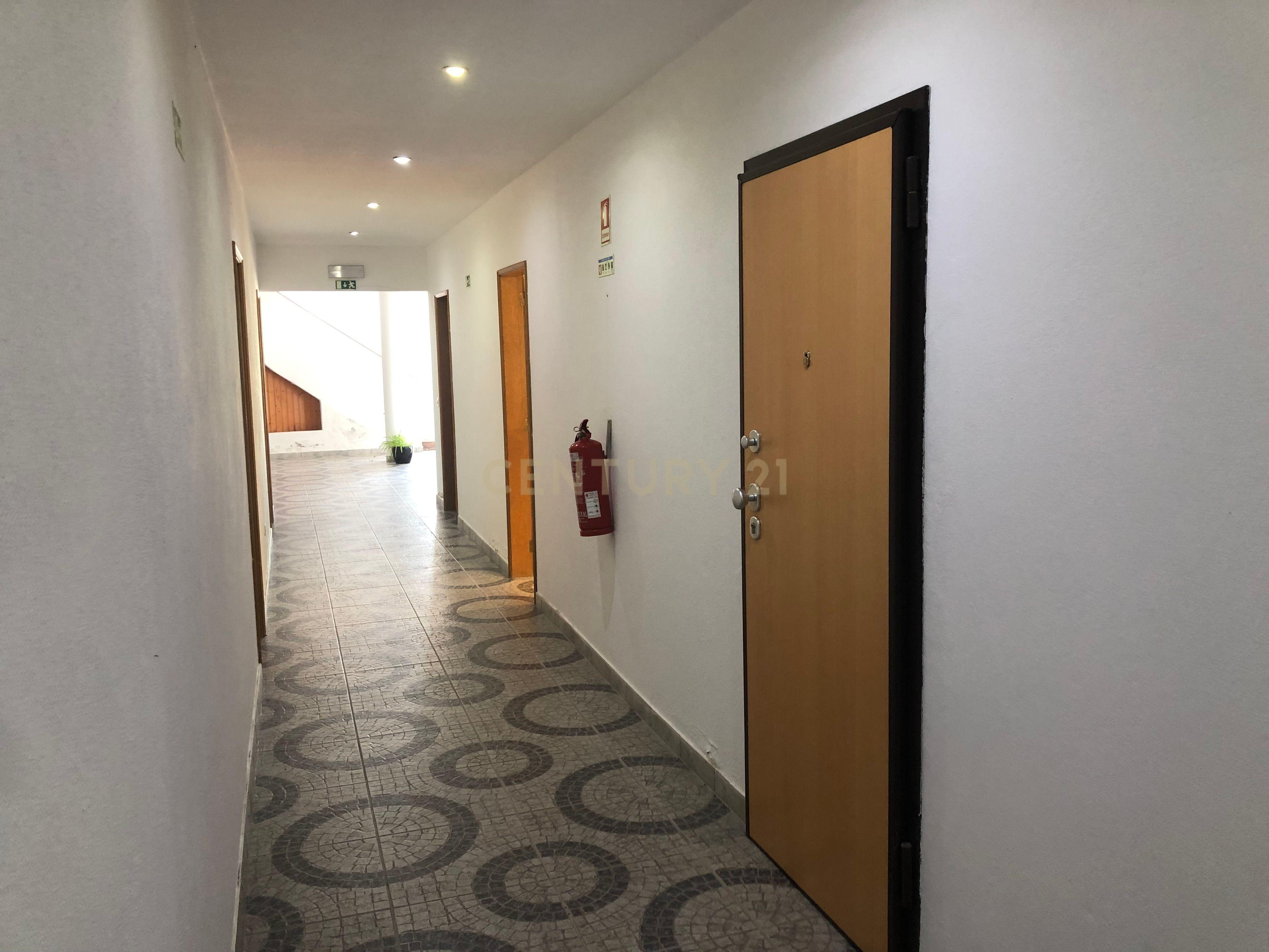 Armazém Industrial com Escritórios para Venda em Pinhal Novo - Image 11