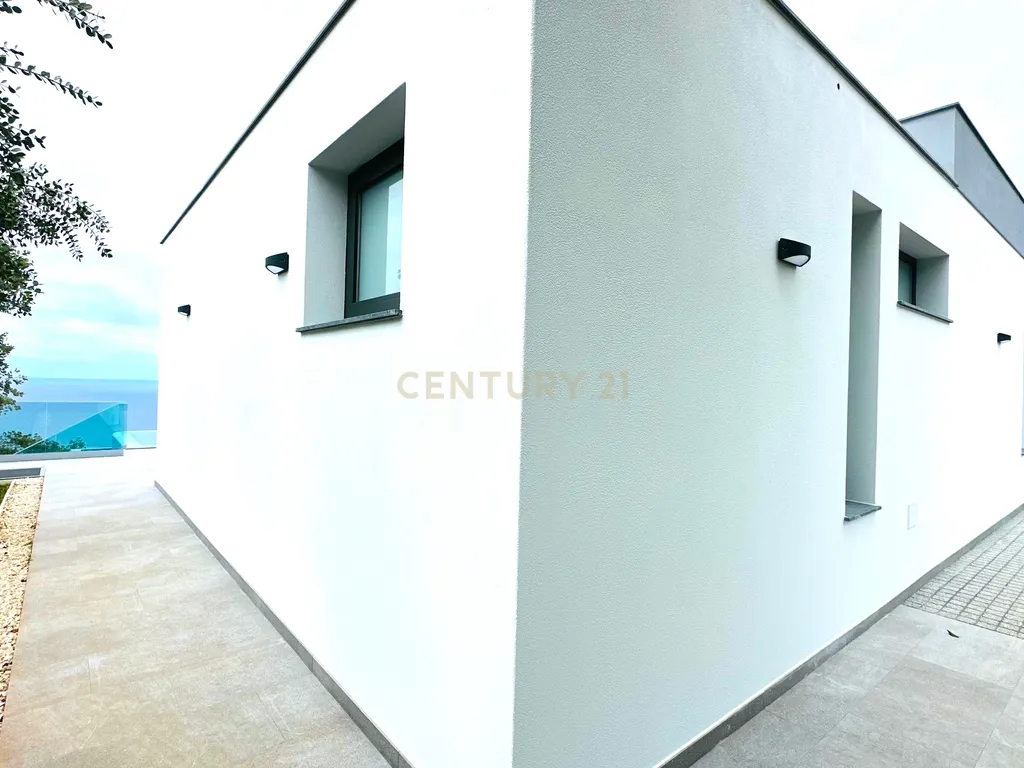 Moradia contemporânea T3 - Arco da calheta - Calheta - Image 27
