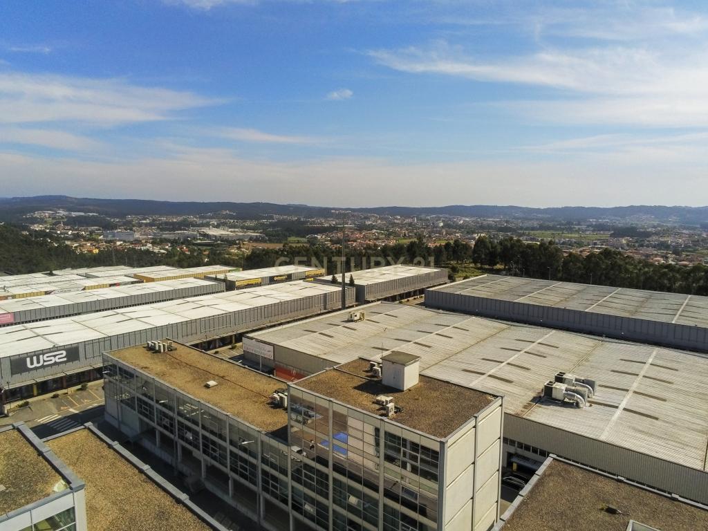Terreno de Construção em Vila Nova de Farmalicão - Image 4