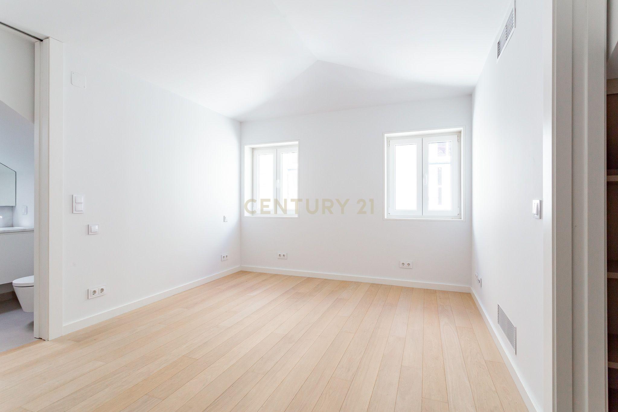 Penthouse de Luxo no Chiado - Image 4