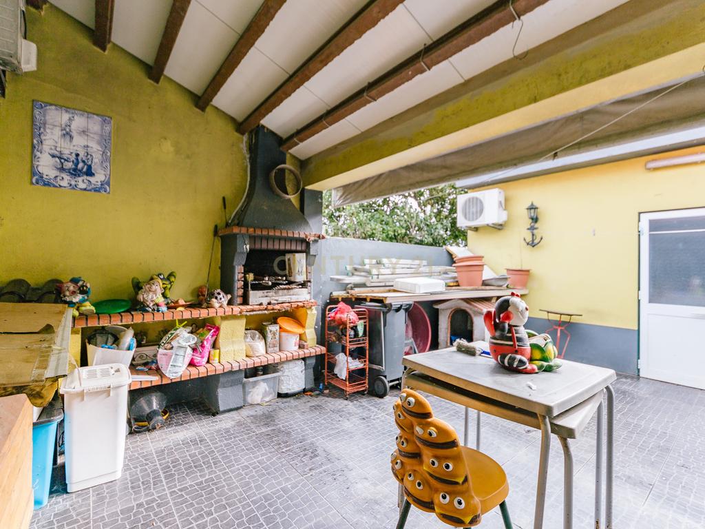 Moradia térrea isolada com garagem no Montijo - Image 35
