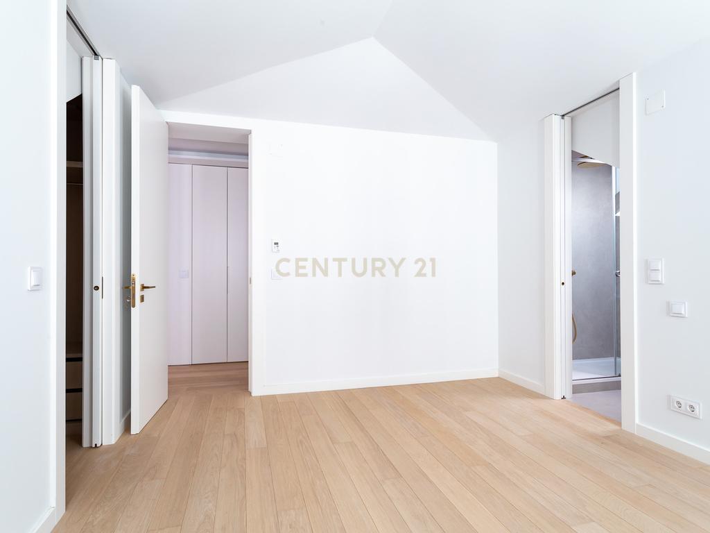 Penthouse de Luxo no Chiado - Image 39