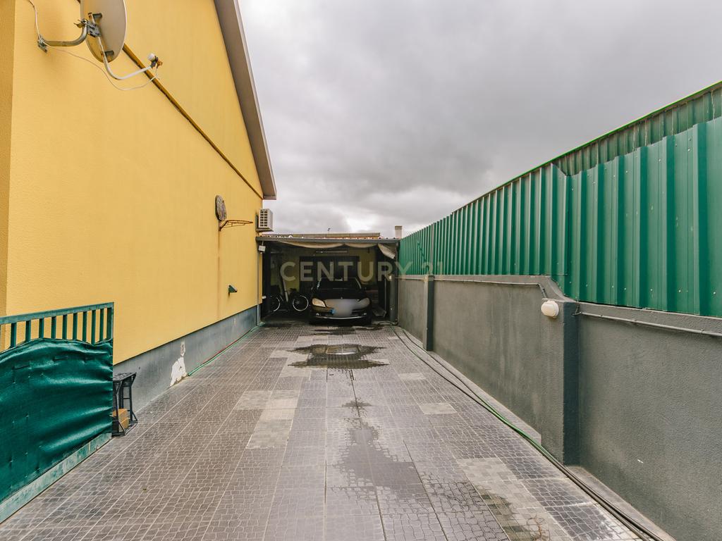 Moradia térrea isolada com garagem no Montijo - Image 39