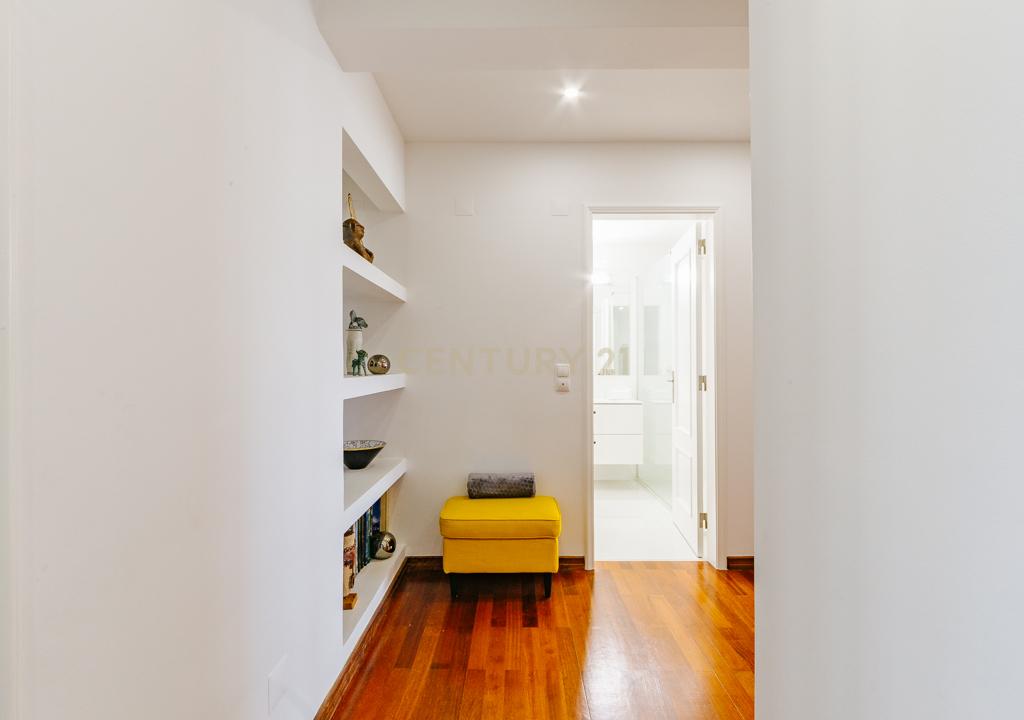 DUPLEX REMODELADO A 5 MINUTOS AEROPORTO LISBOA C/BOX - Image 21