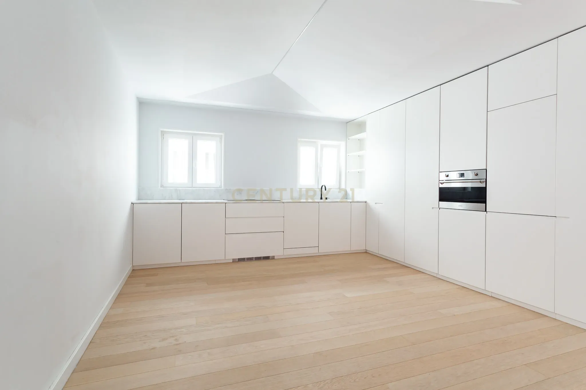 Penthouse de Luxo no Chiado - Image 42