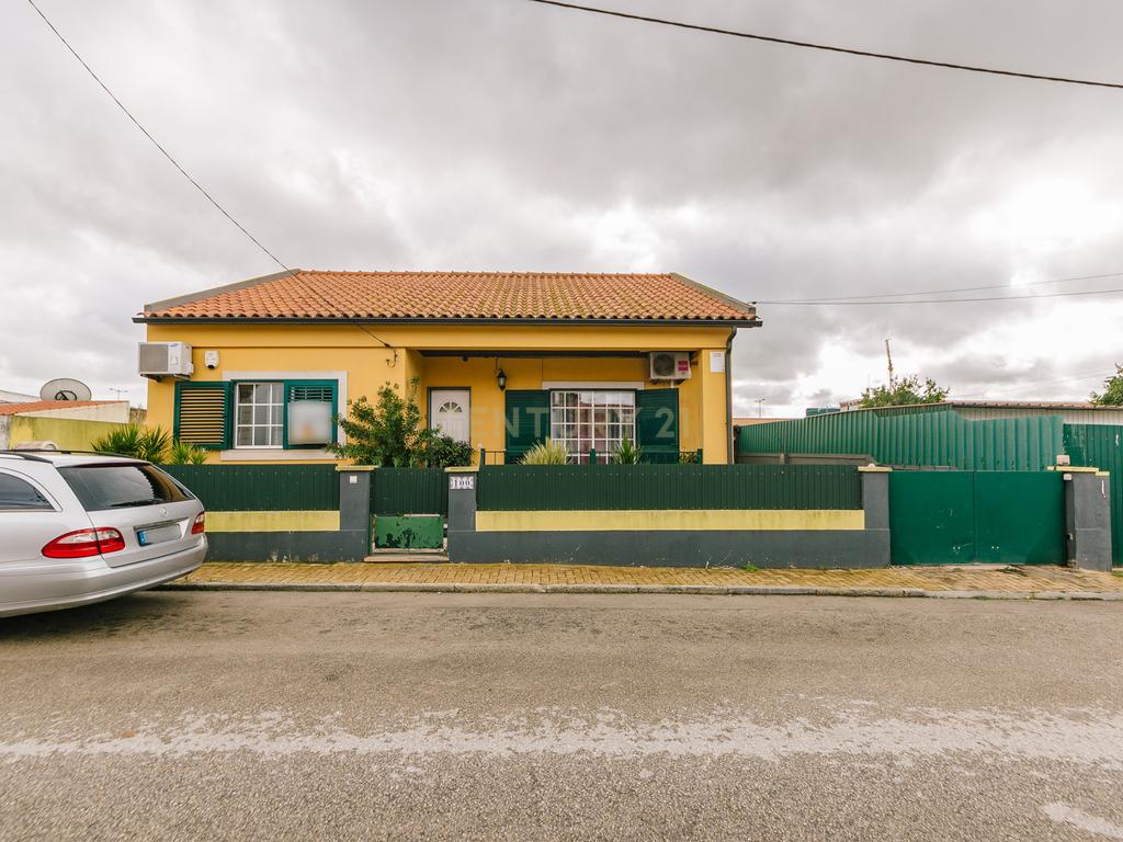 Moradia térrea isolada com garagem no Montijo - Image 43