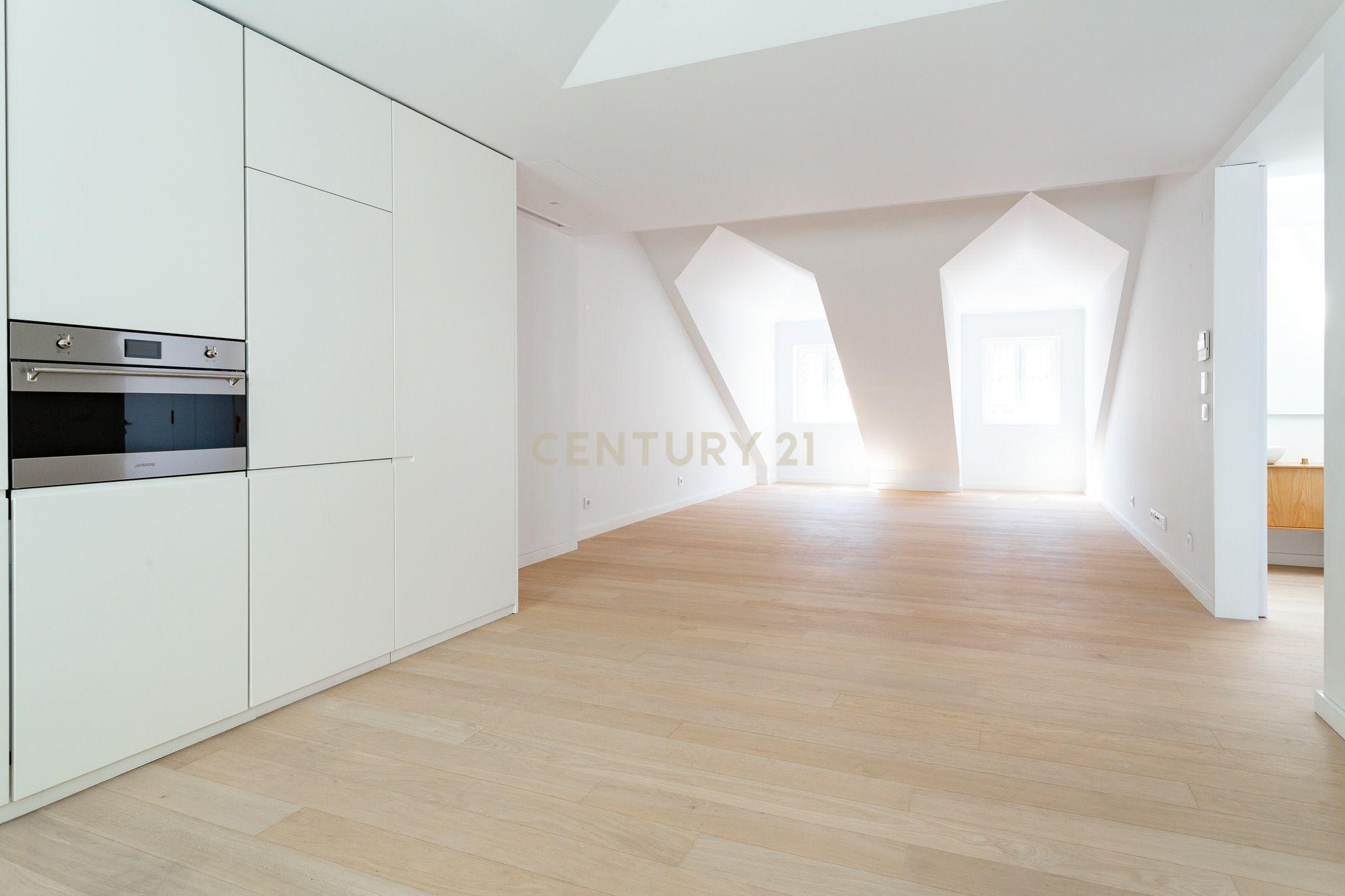 Penthouse de Luxo no Chiado - Image 44