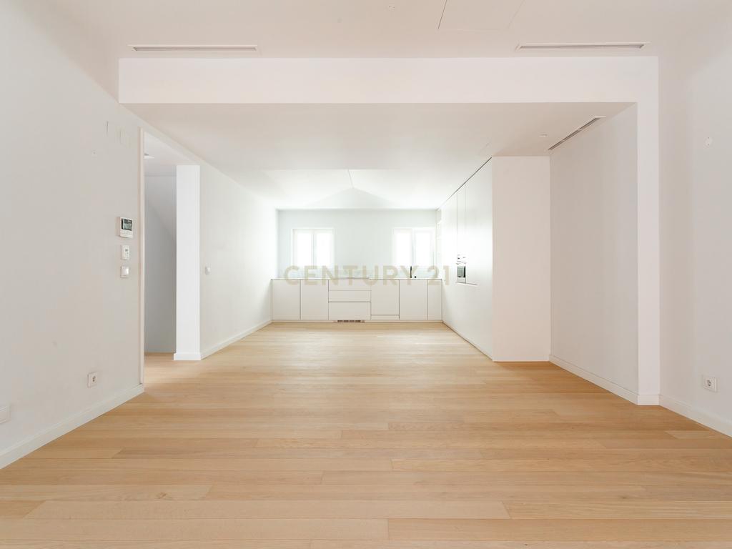 Penthouse de Luxo no Chiado - Image 48