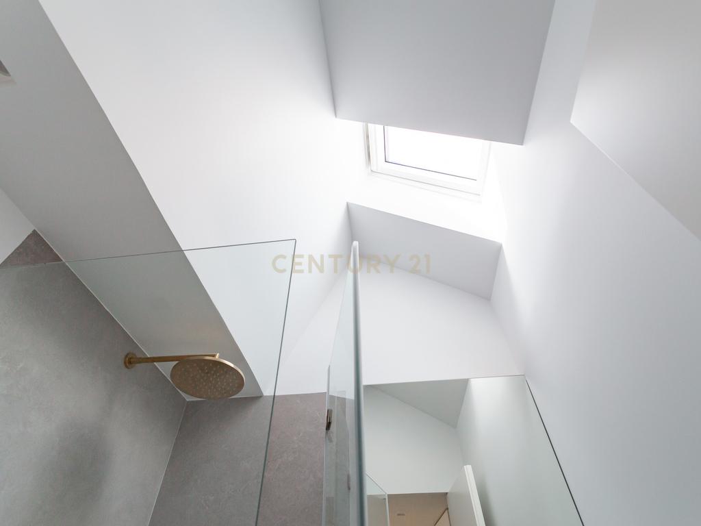 Penthouse de Luxo no Chiado - Image 63