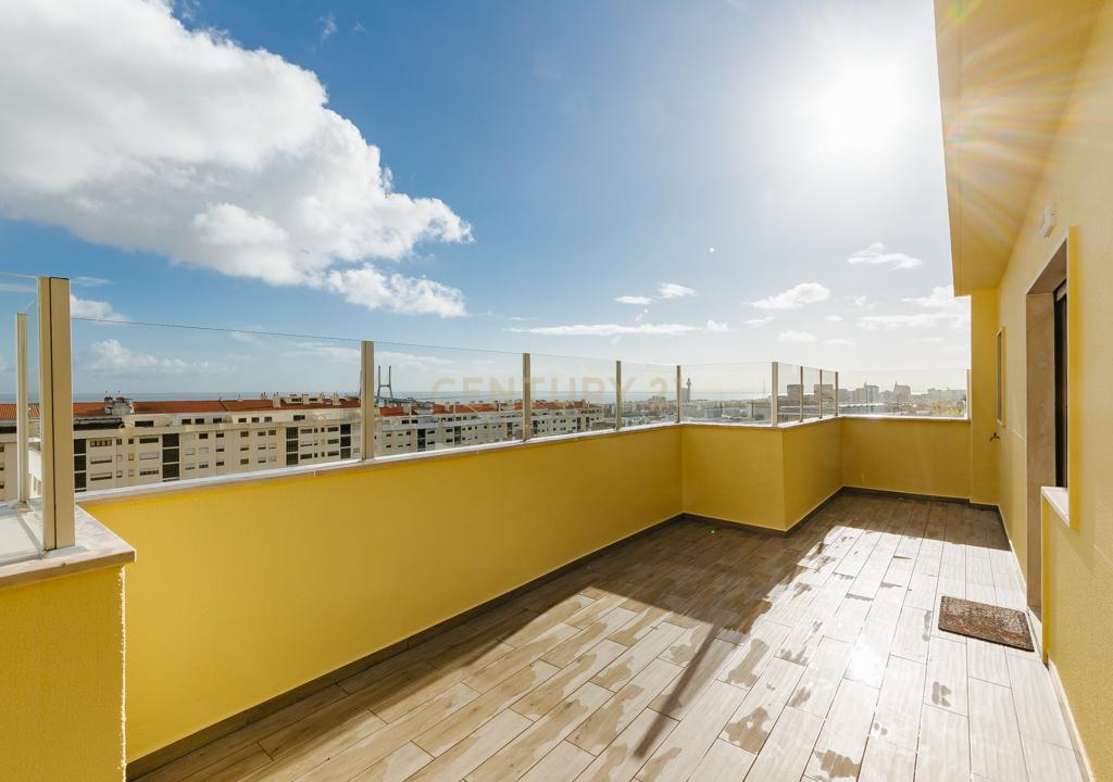 DUPLEX REMODELADO A 5 MINUTOS AEROPORTO LISBOA C/BOX - Image 69