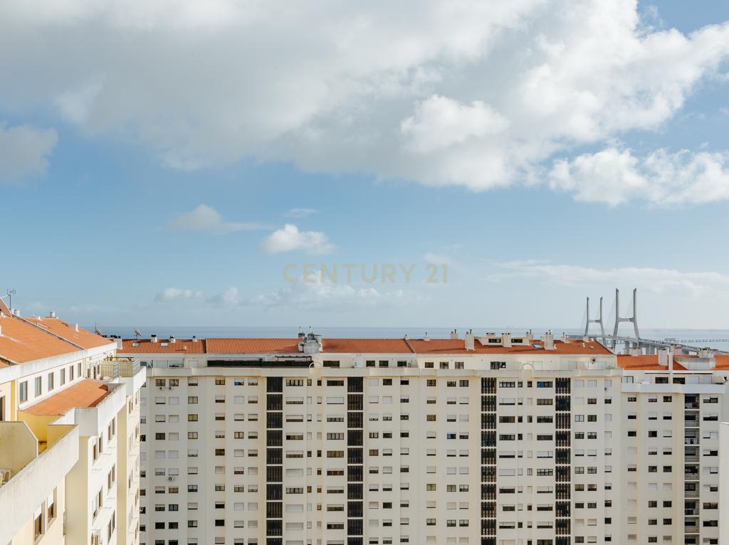 DUPLEX REMODELADO A 5 MINUTOS AEROPORTO LISBOA C/BOX - Image 67