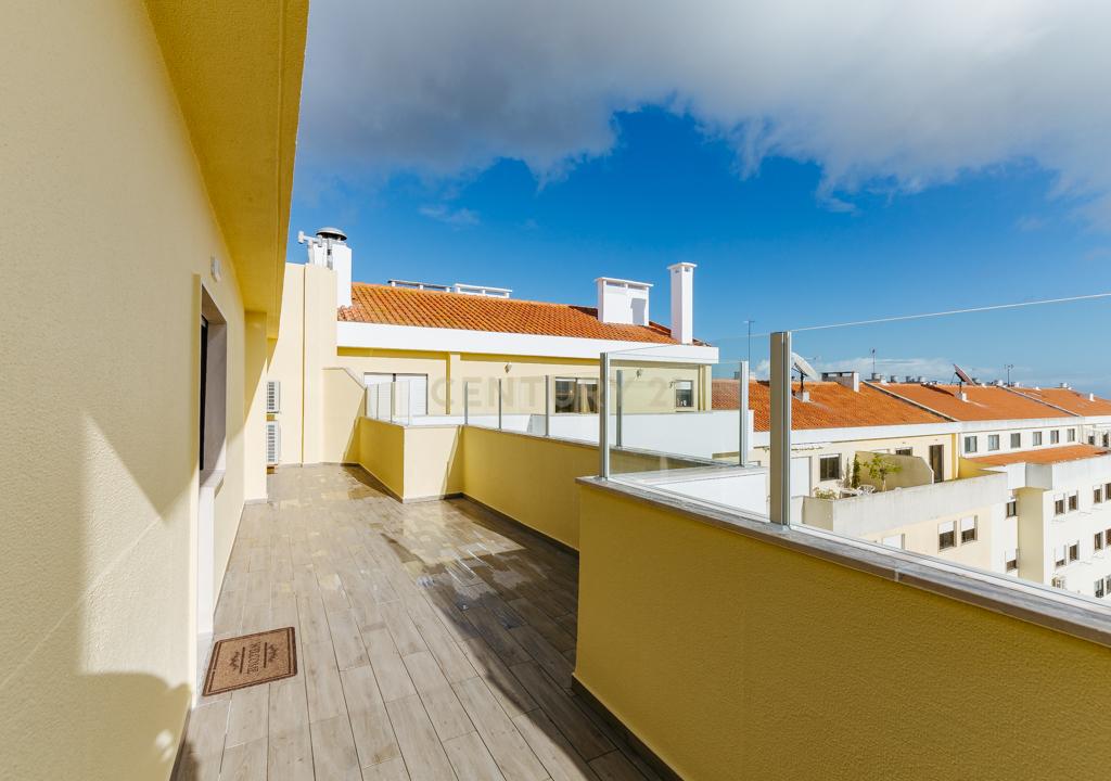 DUPLEX REMODELADO A 5 MINUTOS AEROPORTO LISBOA C/BOX - Image 72