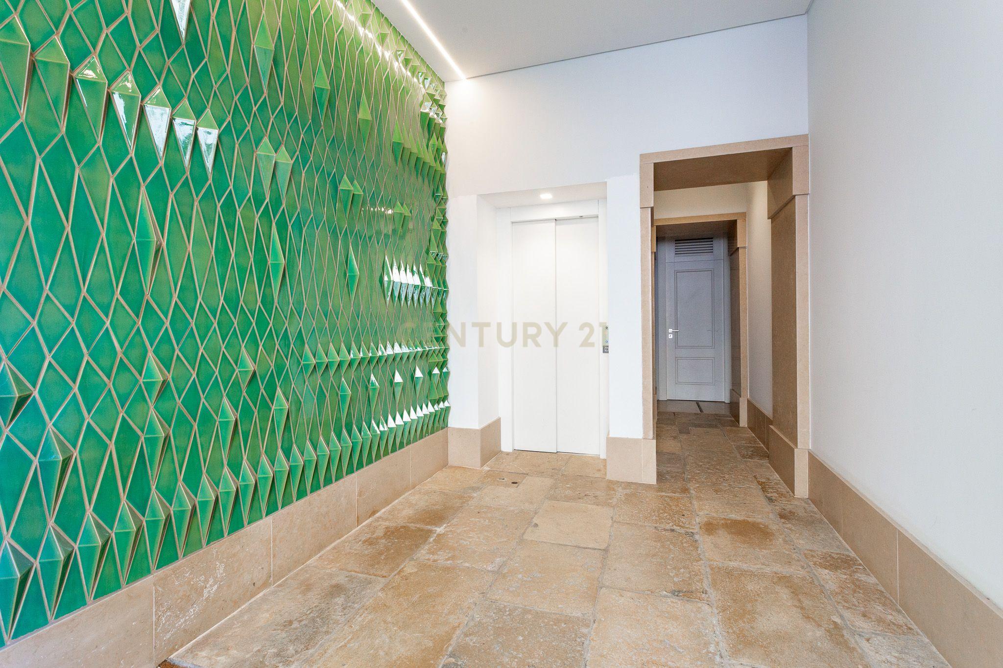 Penthouse de Luxo no Chiado - Image 2