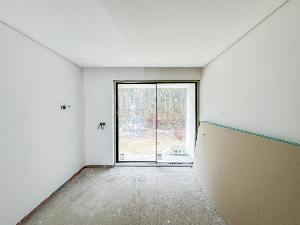 Moradia T3 Chave Na Mao : Famalicão. Braga. - Image 19