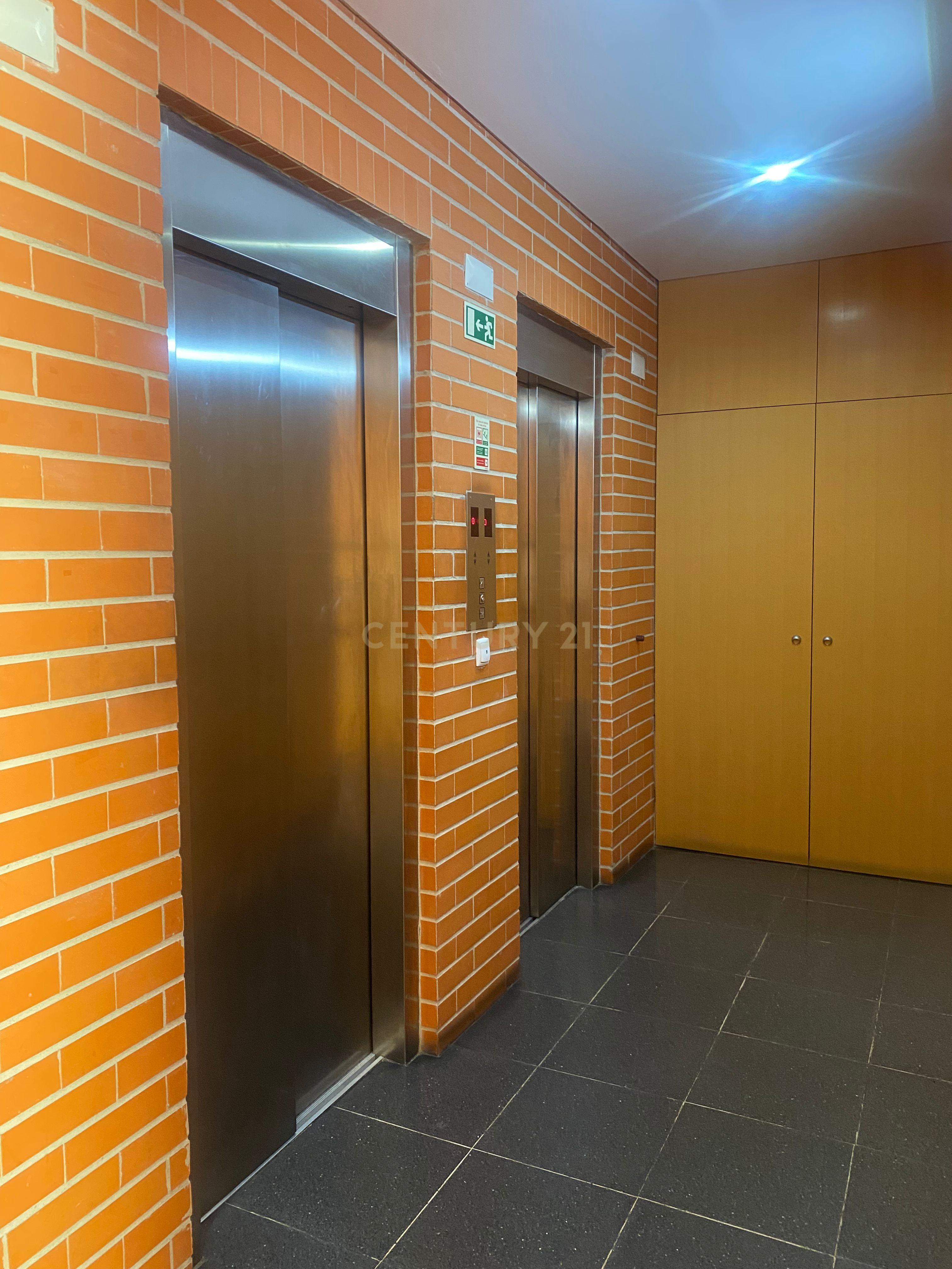 Apartamento T2 em Marvila - Image 16