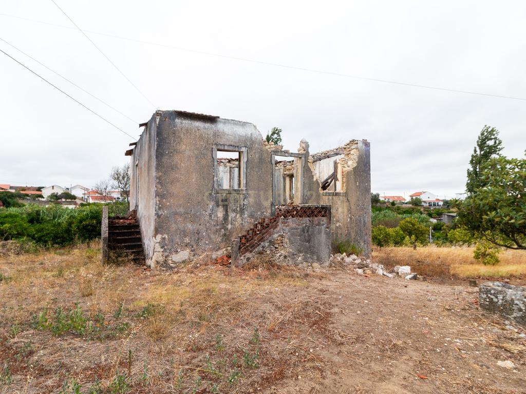 Moradia T2 Torres Novas - Chancelaria - Image 1