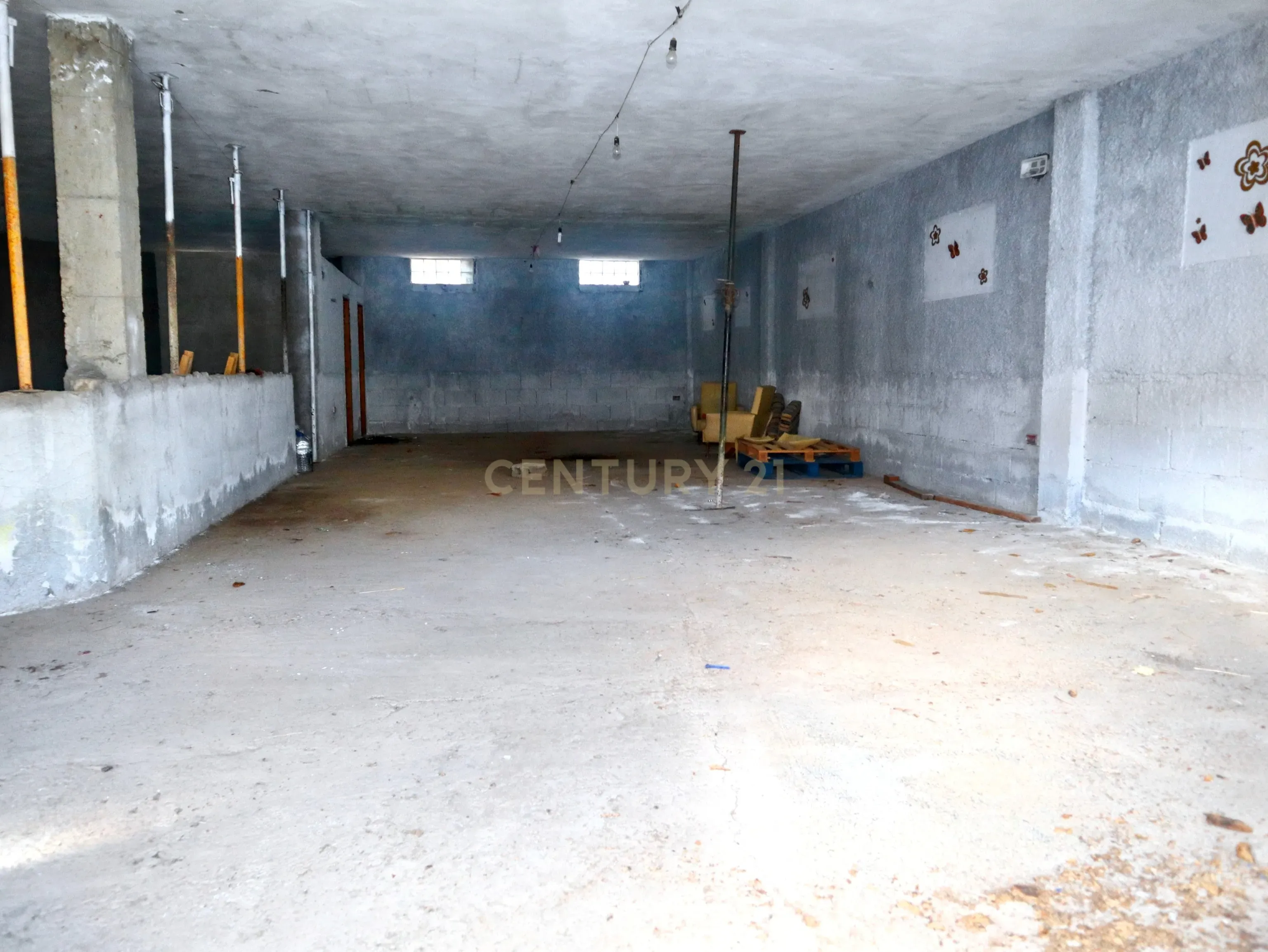 undefined - Image 3