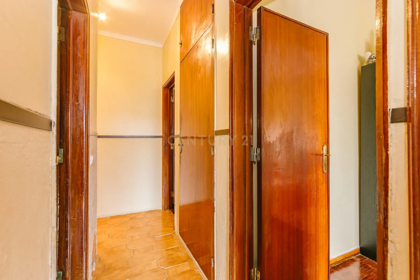 Apartamento T3 com elevador no Alto do Seixalinho - Barreiro - Image 23