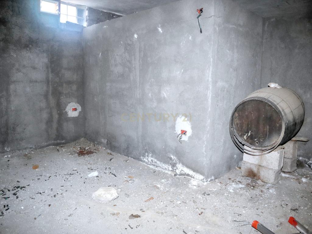 undefined - Image 15