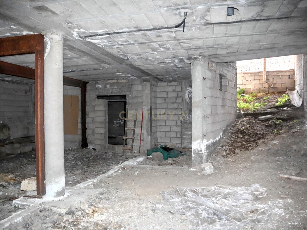 undefined - Image 17