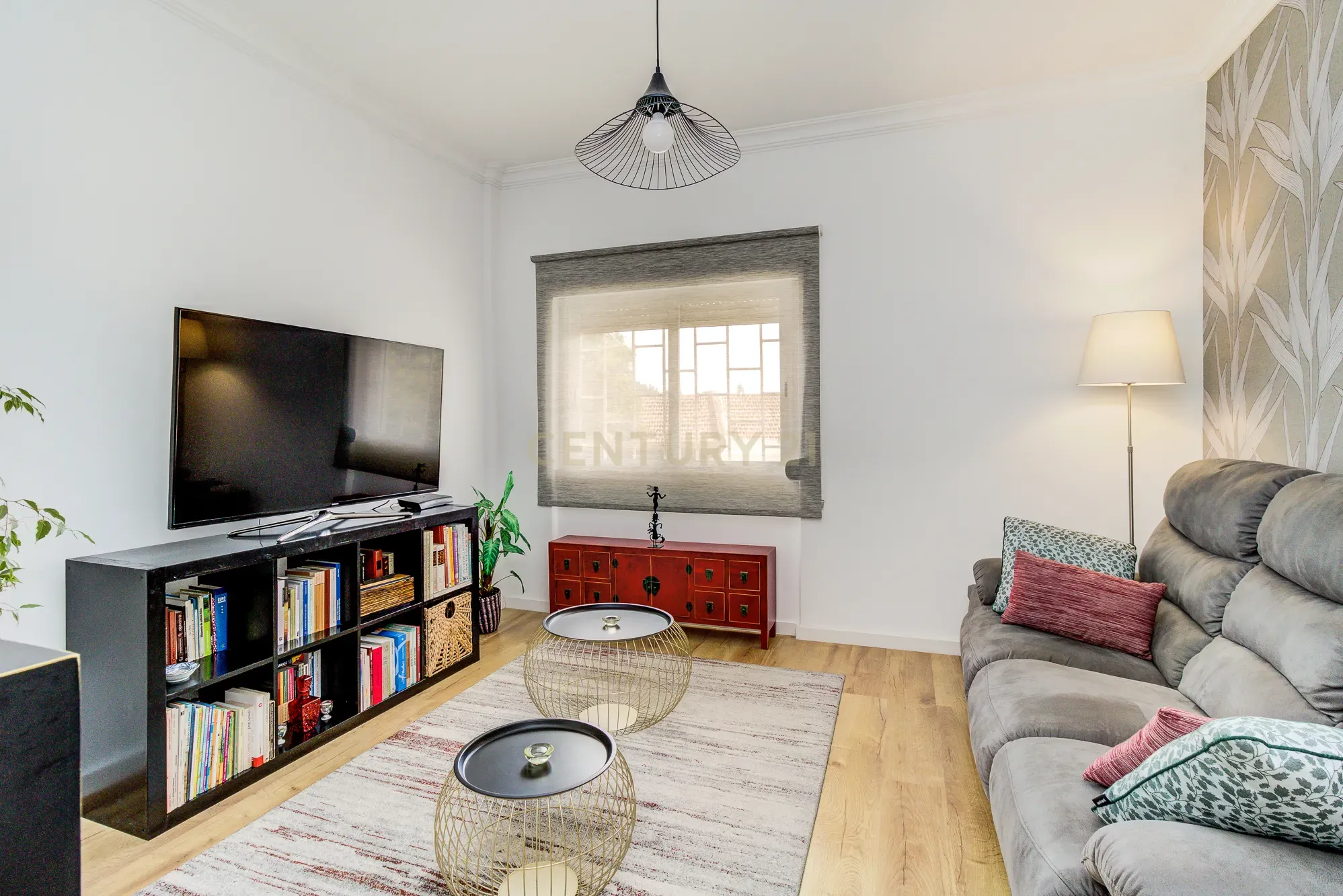 Fantástico T3, com amplo terraço, situado na Calçada dos 7 Moinhos – Campolide – Lisboa - Image 9