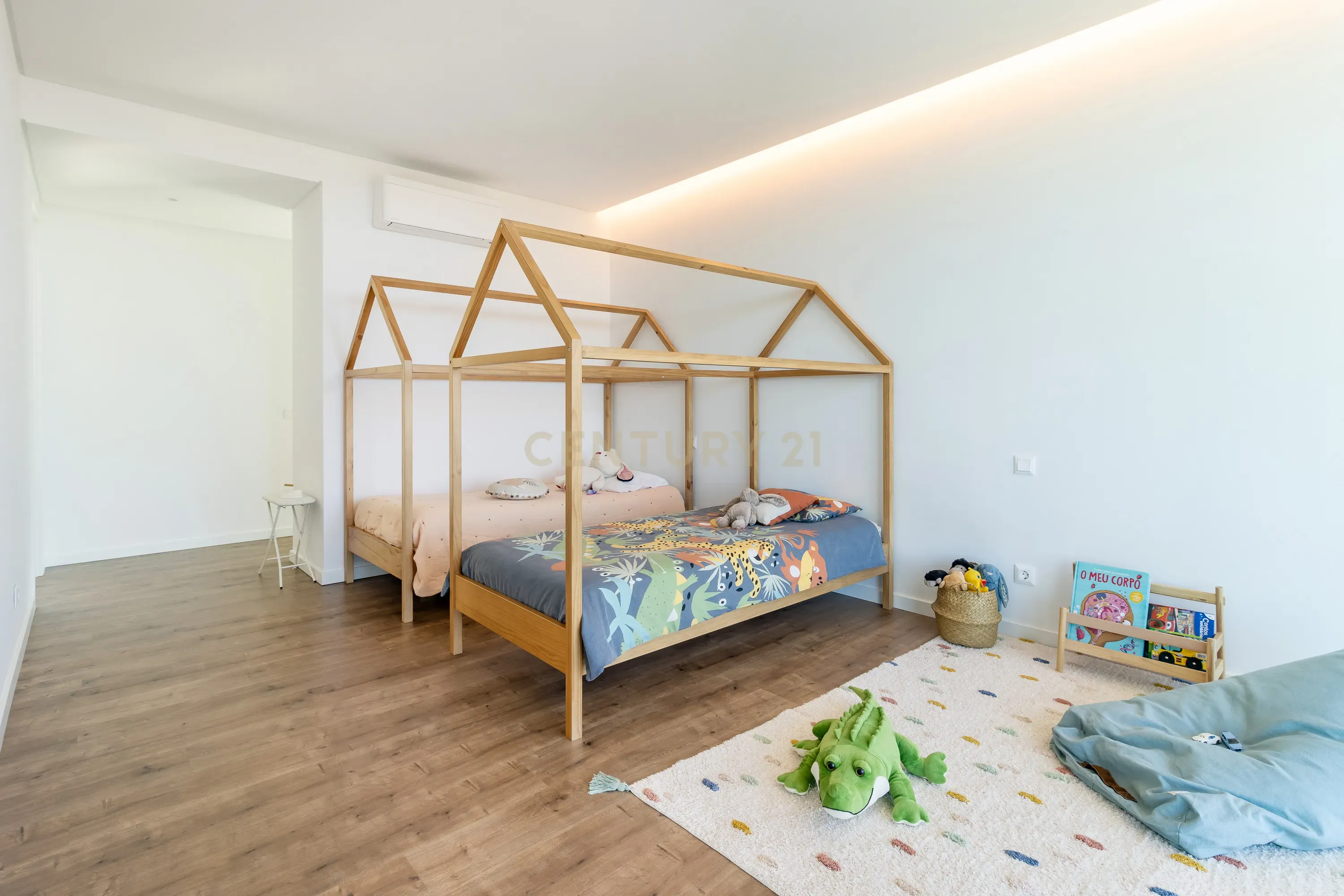 MORADIA CONTEMPORÂNEA T3 II ENCOSTA DO CASTELO OURÉM - Image 29