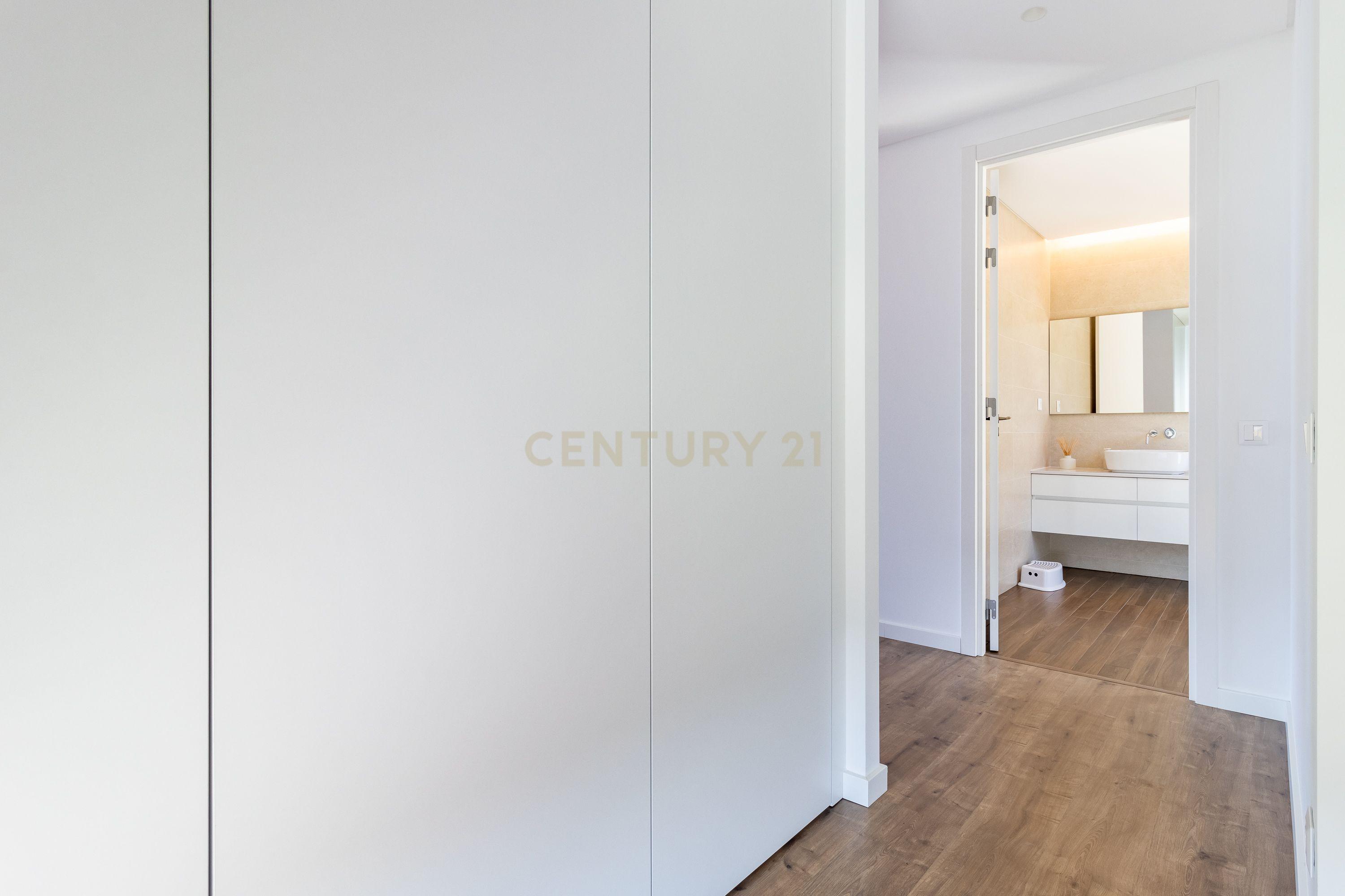 MORADIA CONTEMPORÂNEA T3 II ENCOSTA DO CASTELO OURÉM - Image 26