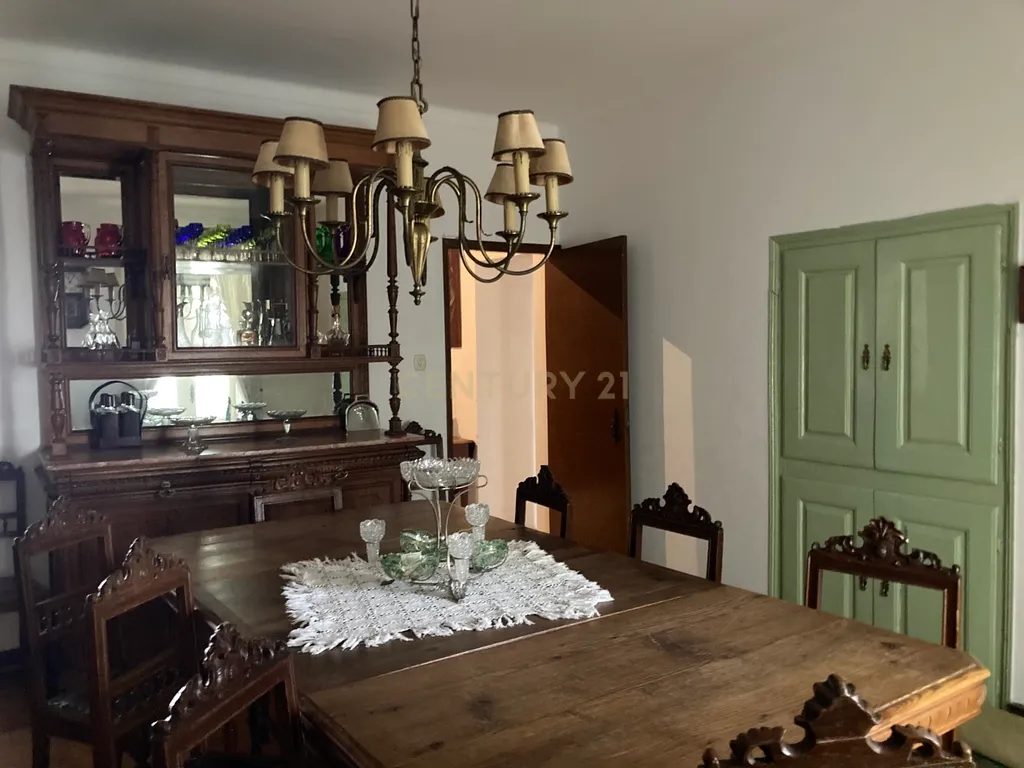 Moradia T8 Tipo Casa Senhorial, Geminada, no Centro Histórico de Pinhel com 486 m2 de área habitável. - Image 25