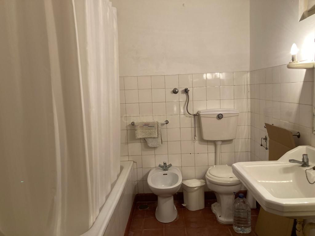 Moradia T8 Tipo Casa Senhorial, Geminada, no Centro Histórico de Pinhel com 486 m2 de área habitável. - Image 39