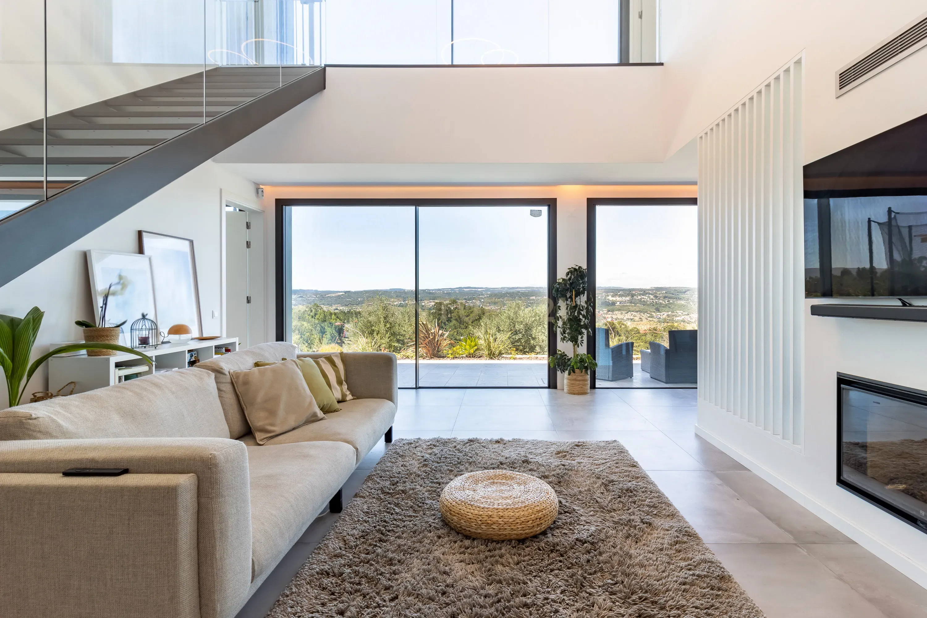 MORADIA CONTEMPORÂNEA T3 II ENCOSTA DO CASTELO OURÉM - Image 1