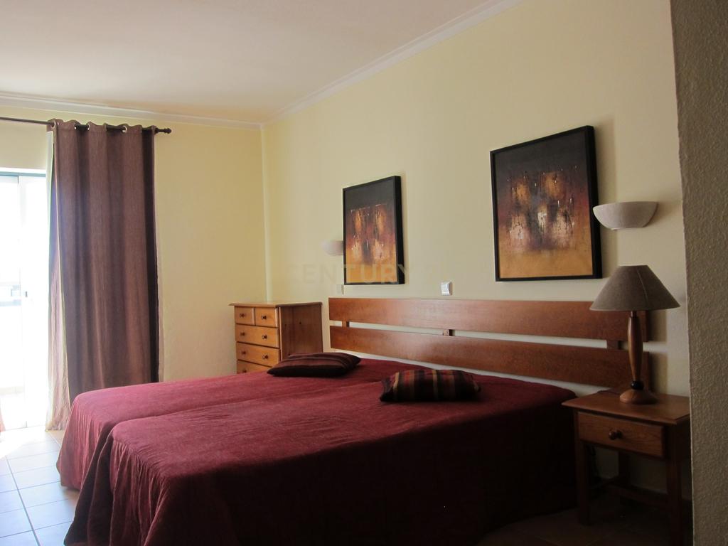 Apartamento T1  em Condomínio fechado com piscina, Vitor`S Plaza Alvor - Image 5