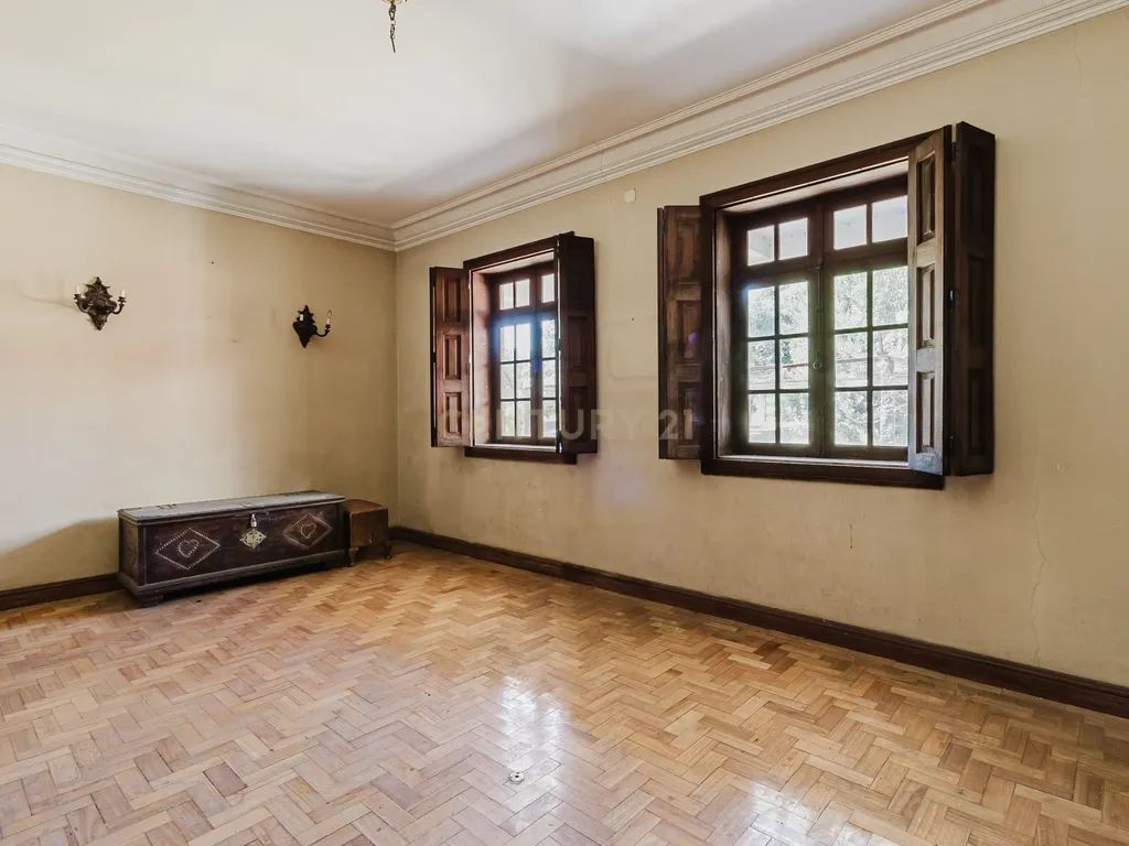 "Moradia Senhorial de 1937 em Caldelas, Taipas - Charme e História no Coração de Guimarães" - Image 13