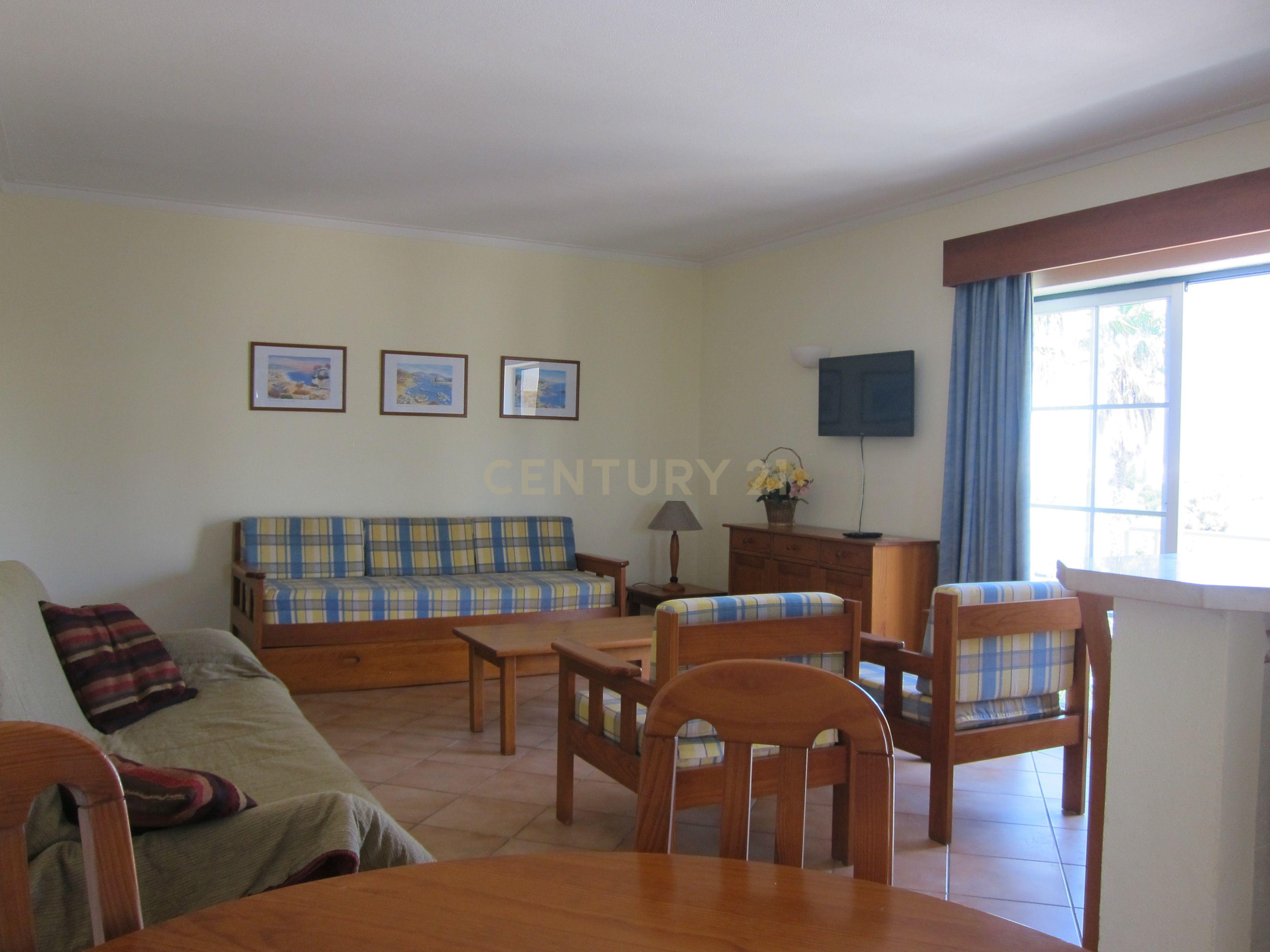 Apartamento T1  em Condomínio fechado com piscina, Vitor`S Plaza Alvor - Image 3