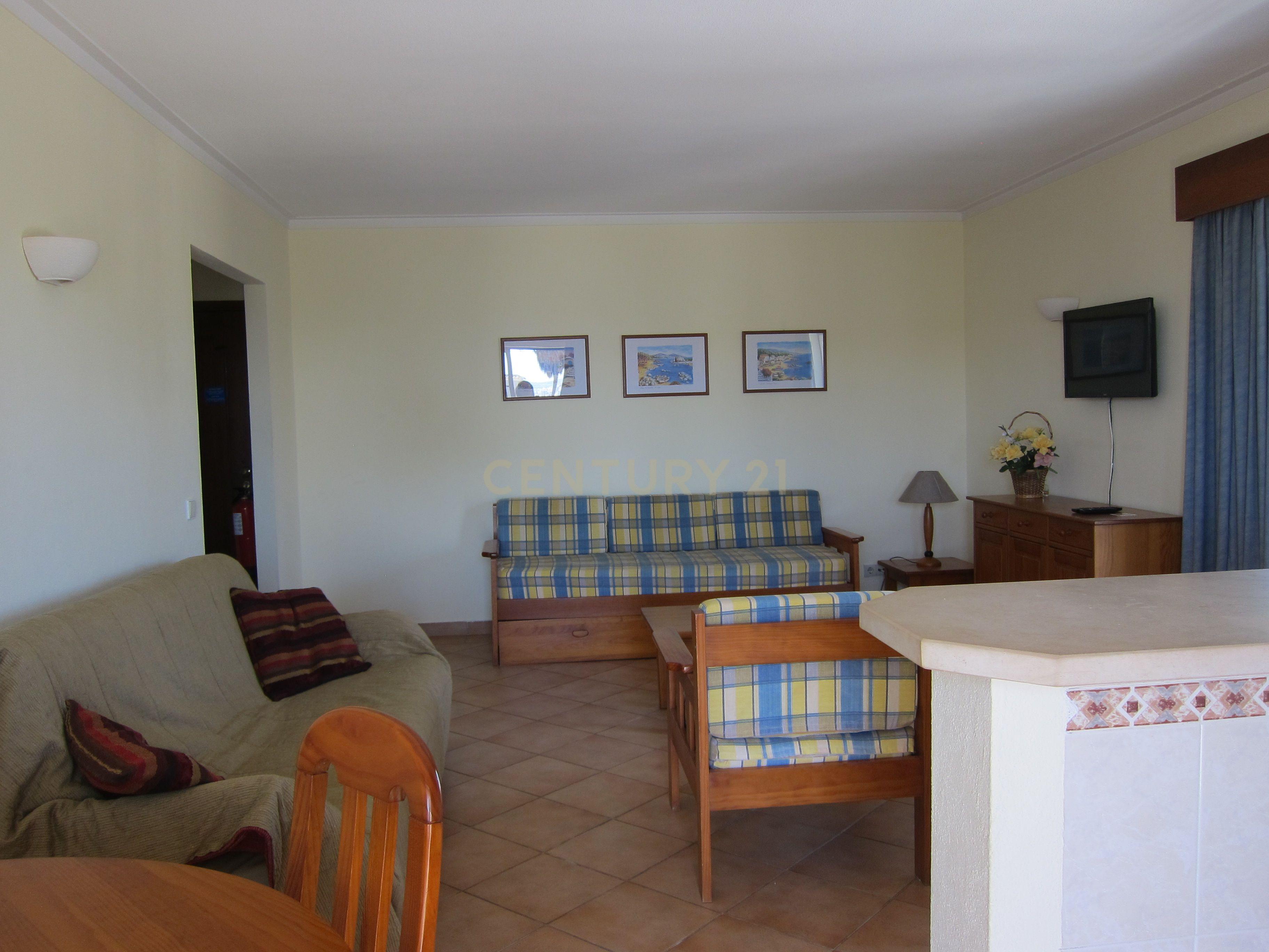 Apartamento T1  em Condomínio fechado com piscina, Vitor`S Plaza Alvor - Image 7
